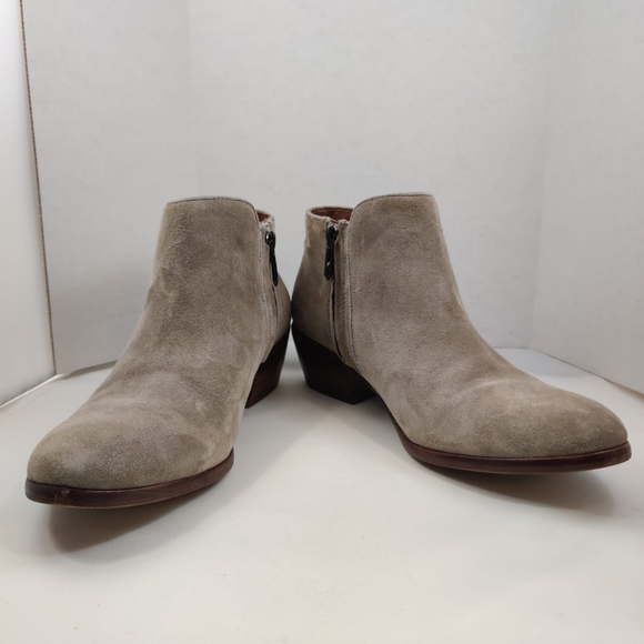 SAM EDELMAN Petty Chelsea Ankle Booties Suede Tan Women 7.5M Low Heel Almond Toe - Picture 5 of 16